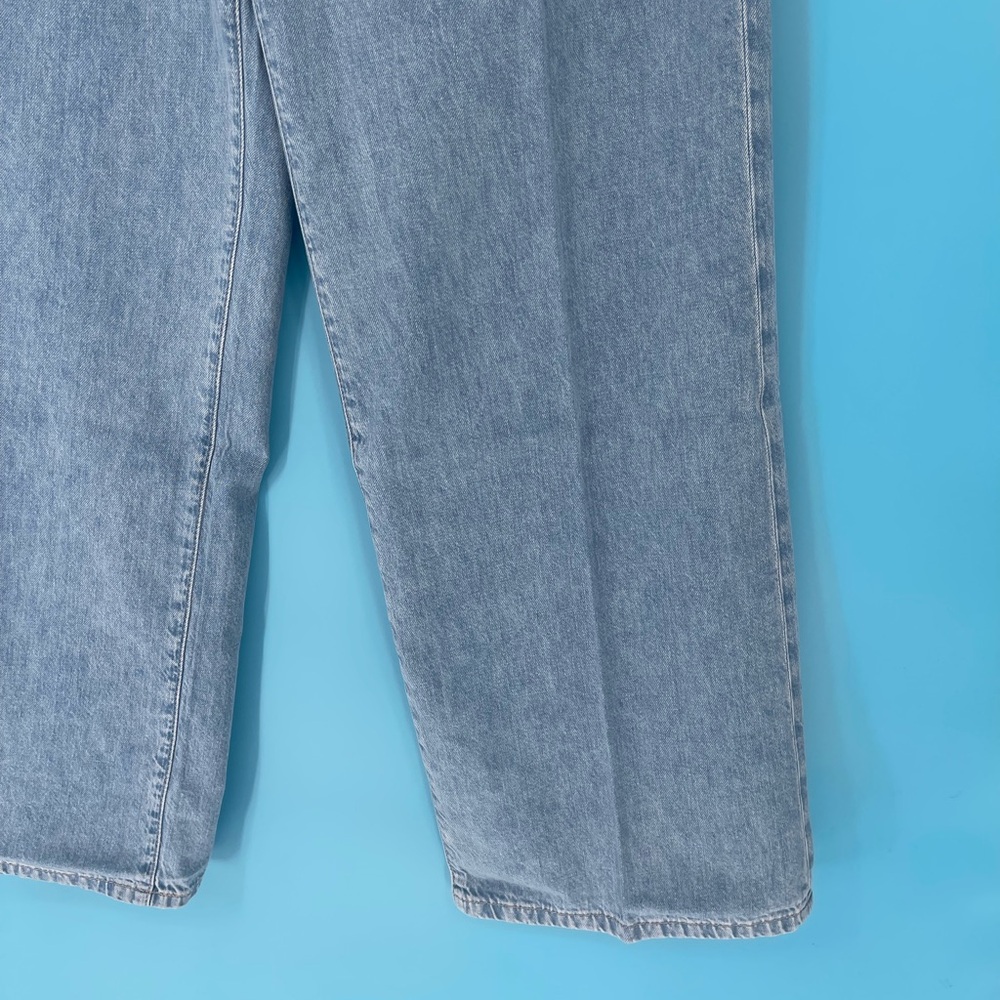 Women’s  Light Blue Jeans wide leg sz 28Reg - Picture 2 of 8